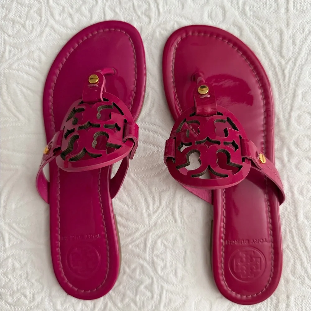 Tory Burch Miller Patent Leather Thong Sandals in hibiscus - Picture 2 of 4